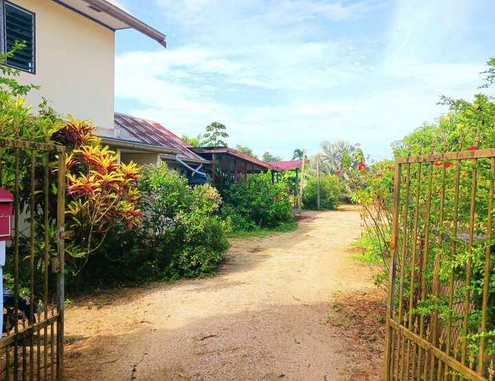 Meerzorg, Commewijne, Suriname