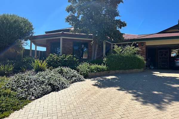 Golden Bay-Singleton, Western Australia, Australia