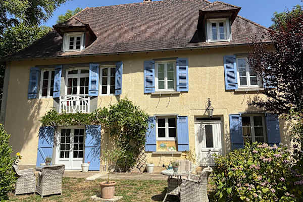 Saint-Yrieix-la-Perche, Nouvelle-Aquitaine, France