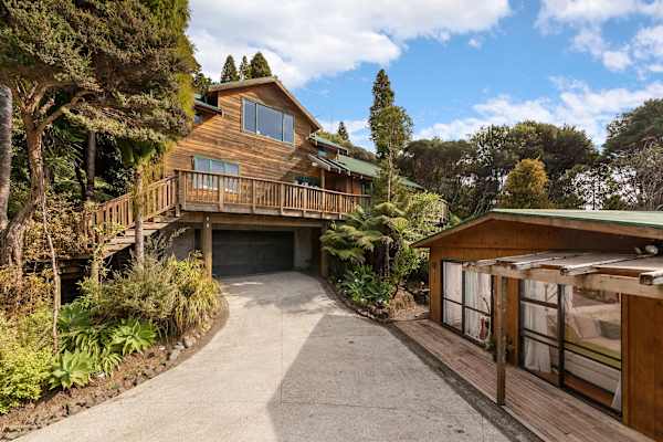 Karekare, Auckland, New Zealand