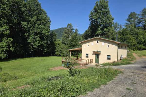 Barnardsville, North Carolina, United States