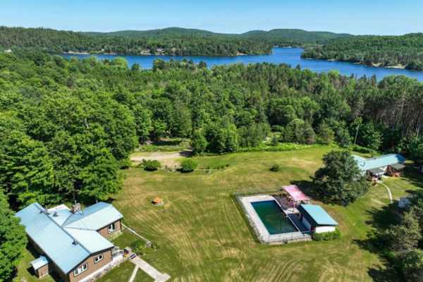 Chénéville, Quebec, Canada